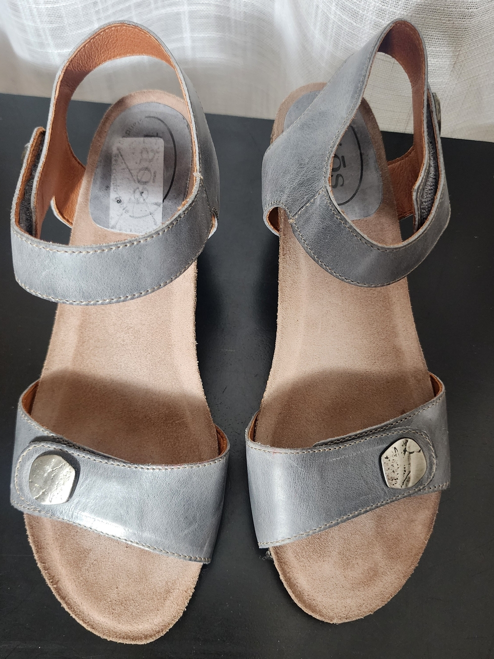 Taos Footwear Silver Leather Slingback Sandals